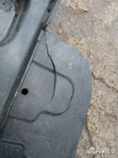 Hyundai Santa Fe 4 дефлекторы радиатора