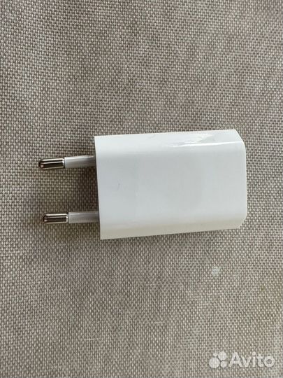 Адаптер для зарядки iPhone