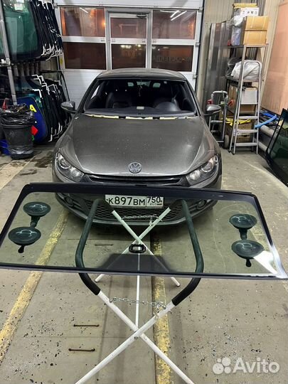 Лобовое стекло Фольксваген Сцирокко