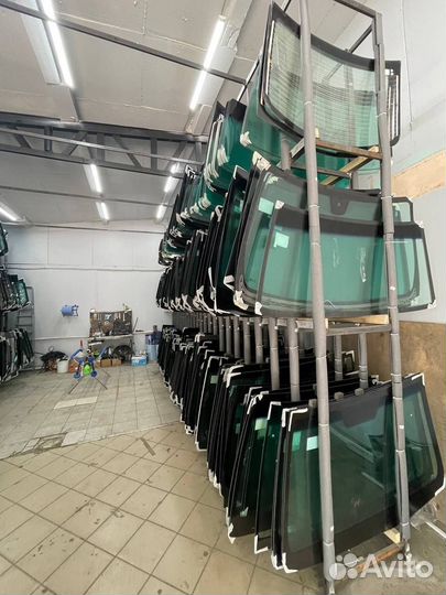 Лобовое стекло Бмв е60