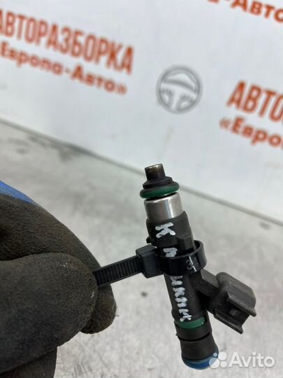 Форсунка инжекторная электрическая Cadillac Srx