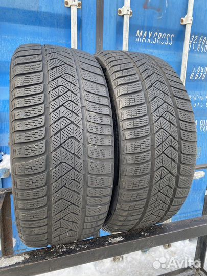 Pirelli Winter Sottozero 3 235/45 R18 98V