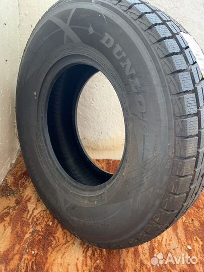 Dunlop Winter Maxx SJ8 275/70 R16