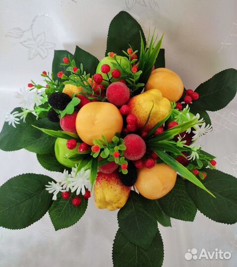 Композиция Ягодно-фруктовый микс