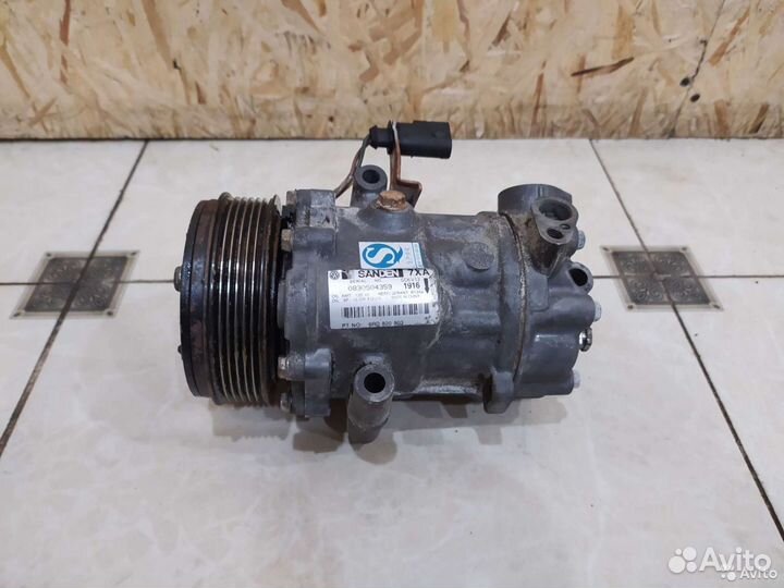 Компрессор кондиционера Skoda Rapid