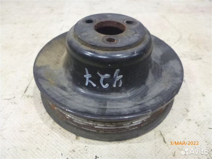 Шкив помпы Land Rover Discovery L319 AJ41 2008