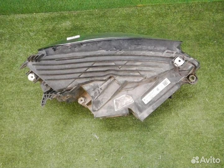 Фара левая Mercedes-Benz GLC