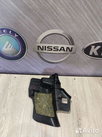 Накладка порога на порог Nissan primera P12 Лев