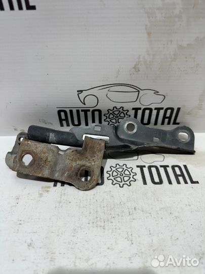 Петля капота левая Kia Cerato LD 2006