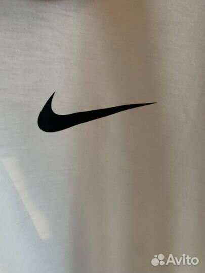 Футболка Nike белая