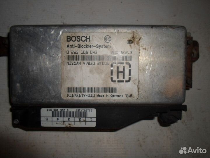 Блок управления двигателем (Nissan Primera)