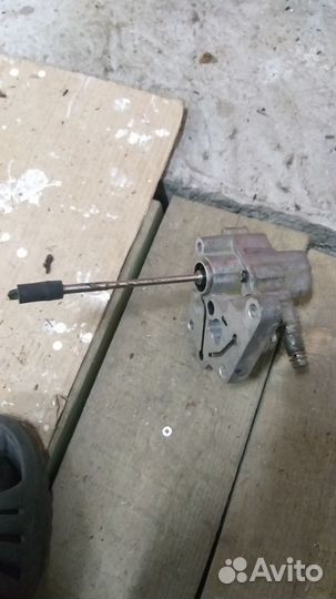 Насос топливный Volvo 21067955