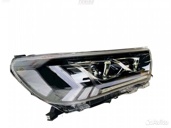 Фары Toyota Hilux LED Q8136