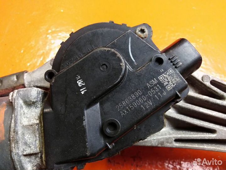 Трапеция стеклоочистителей Cadillac Cts 2008