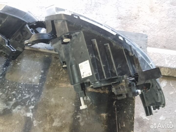 Фары Гранта 2 Лифтбек