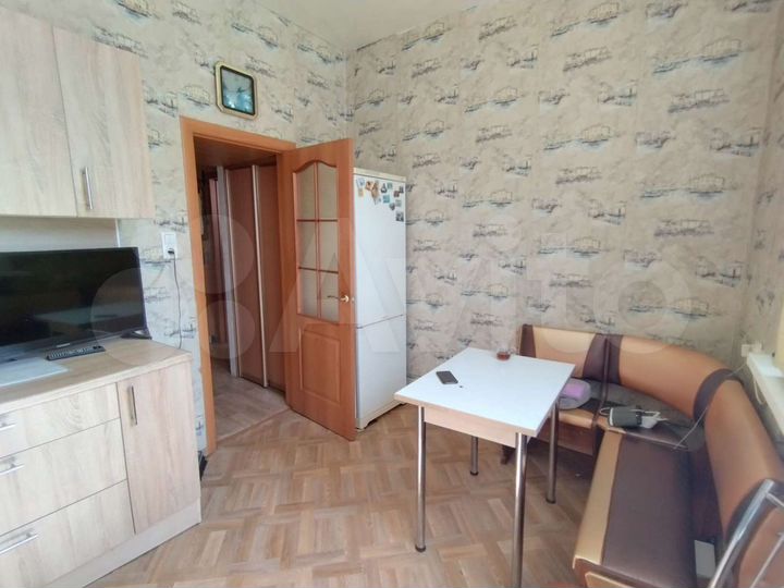 3-к. квартира, 74 м², 2/4 эт.