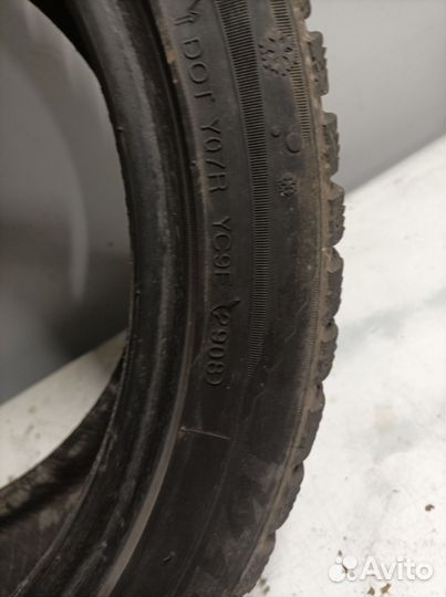 Kumho I'Zen KW22 215/45 R17 91T