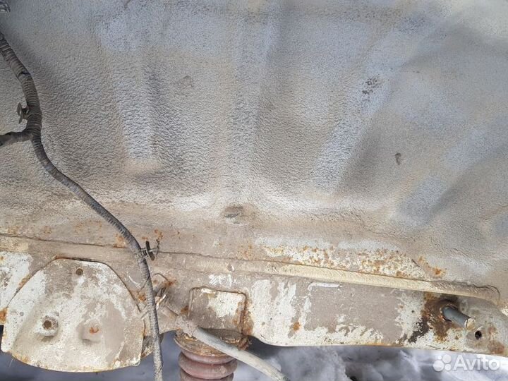 Крыло заднее левое Hyundai Grand Starex Н1