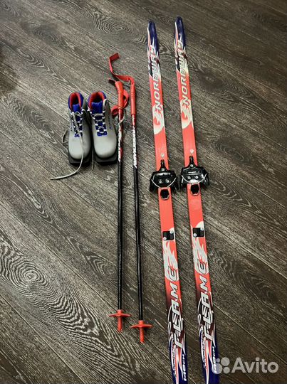 Лыжи беговые детские 150 с ботинками 34 размер