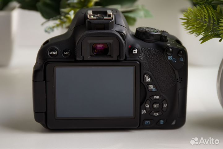 Canon 700D Kit + Комплект