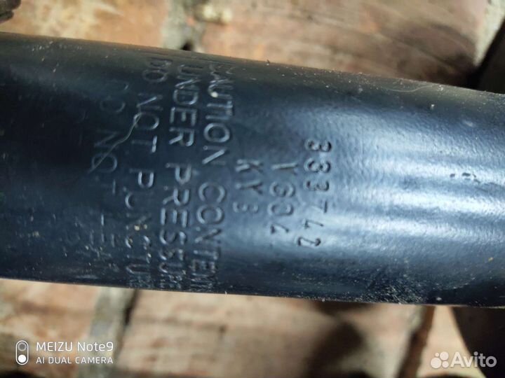 Амортизаторы передние