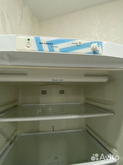 Холодильник indesit