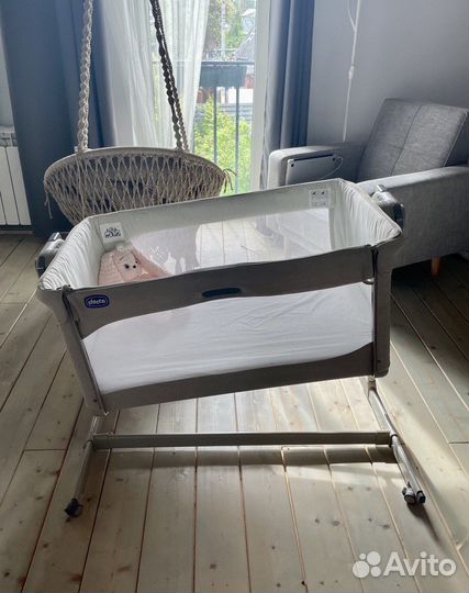 Кроватка люлька chicco next2me magic