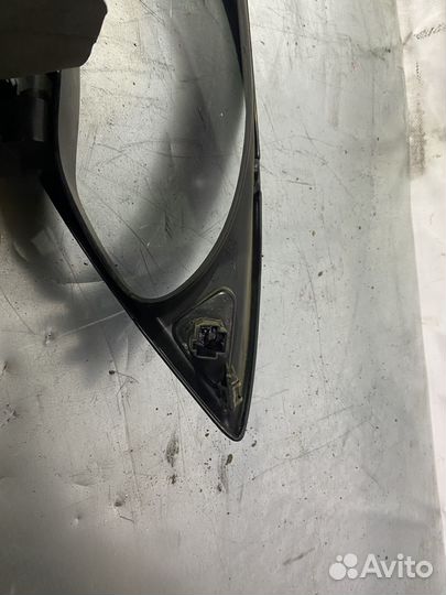 Накладка панели приборов с кнопкой открытия багажн