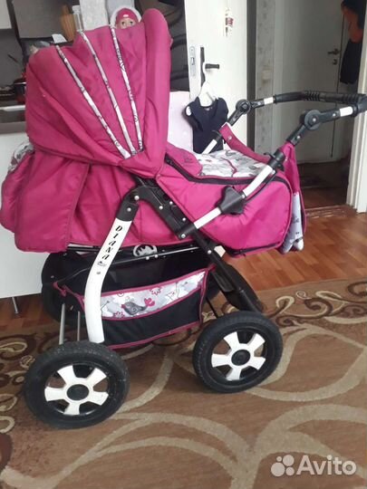 Прогулочная коляска