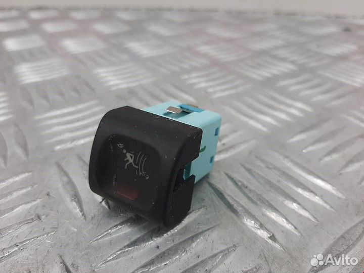 Кнопка парктроника Opel Omega B 1997 90478231