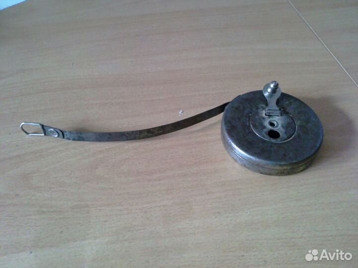 Рулетка старинная металлическая