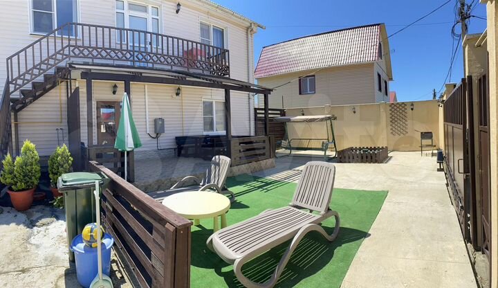 2-к. квартира, 100 м², 1/2 эт.