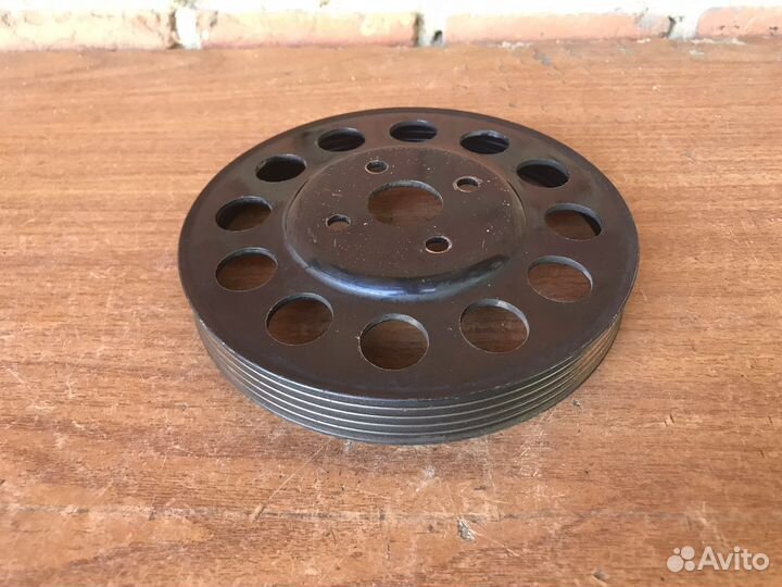 Шкиф помпы 1.6 Mitsubishi Lancer 9