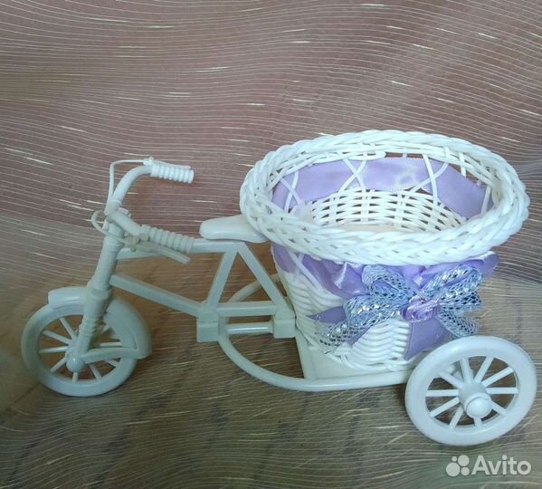 Кашпо велосипед с корзинкой