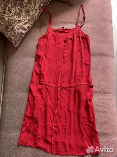 Одежда хорошего качества и состояния