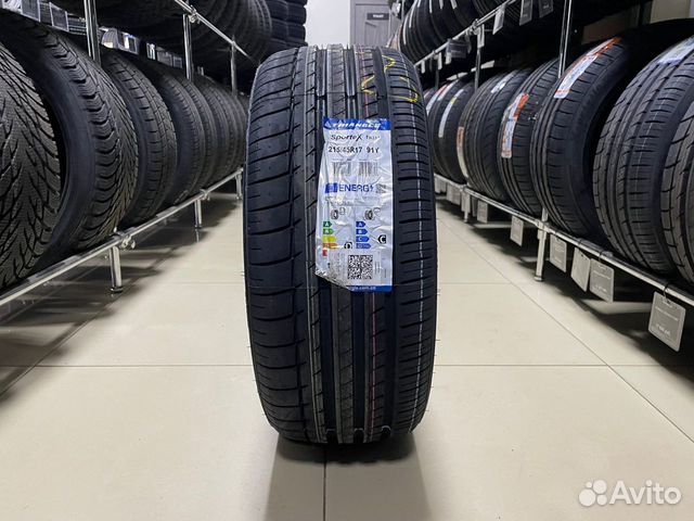 Triangle TH201 215/45 R17 91W
