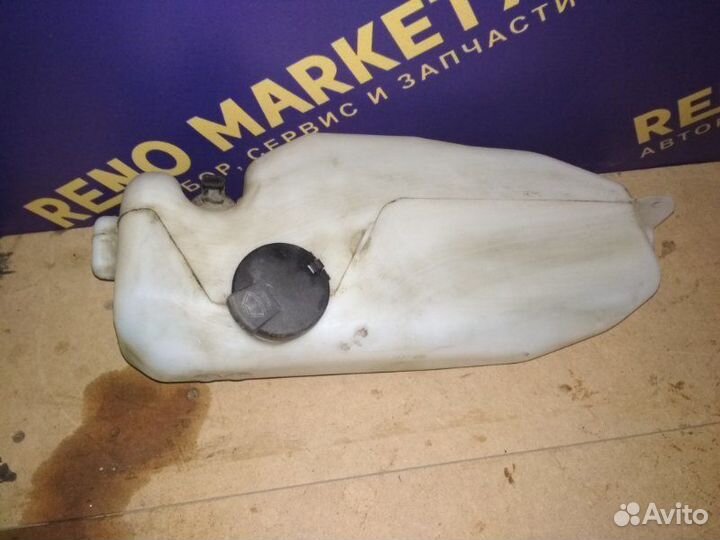 Бачок омывателя Renault Logan 2 L8 K7M 2014