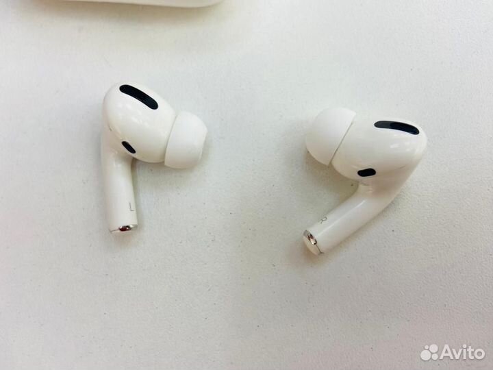 Наушники, Apple AirPods Pro MagSafe