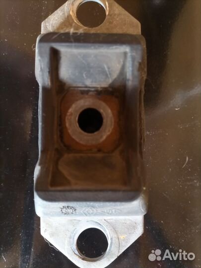 Опора двигателя renault logan