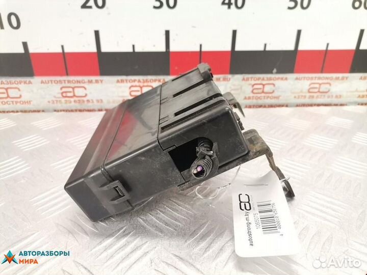 Блок предохранителей Nissan Note E11 рест. 2010