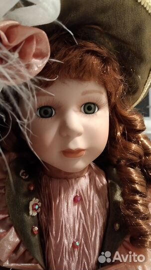 Кукла фарфоровая коллекционная