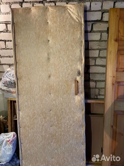 Двери деревянные