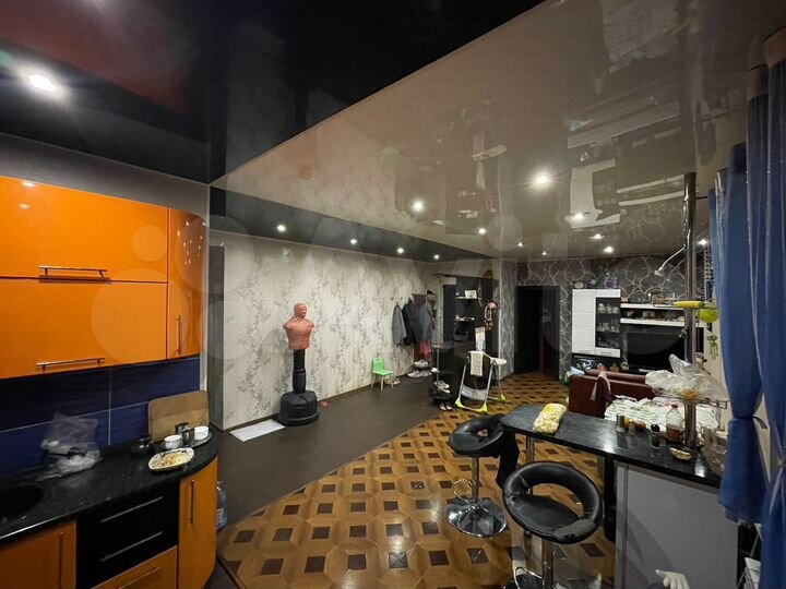 3-к. квартира, 76 м², 2/10 эт.