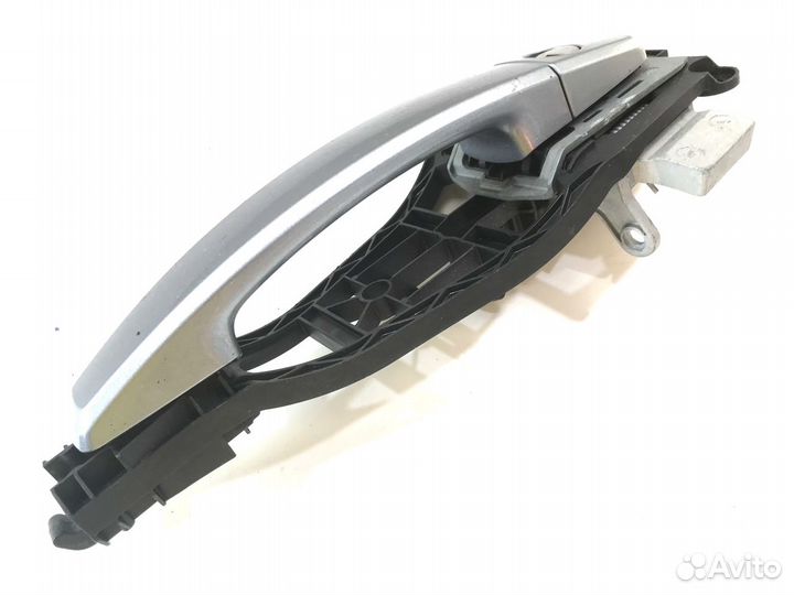 Ручка передняя правая Opel Astra H