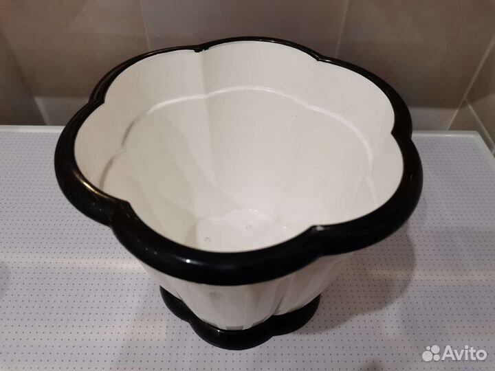 Горшок для цветов