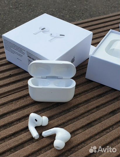 Аирподс про