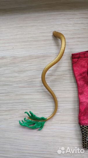 Запчасти и одежда для монстер хай