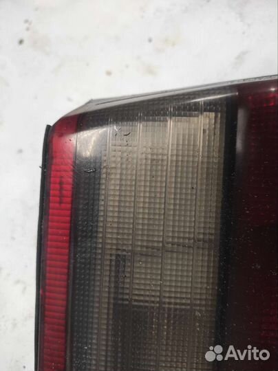 Фонарь задний левый внутренний toyota corona T190