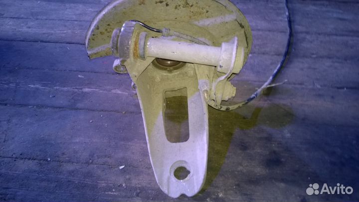 BMW E53 X5 кулак со ступицей задний в сборе