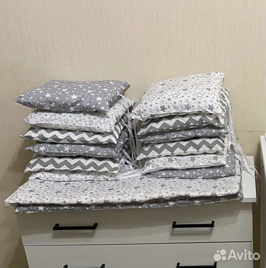 Бортики в кроватку